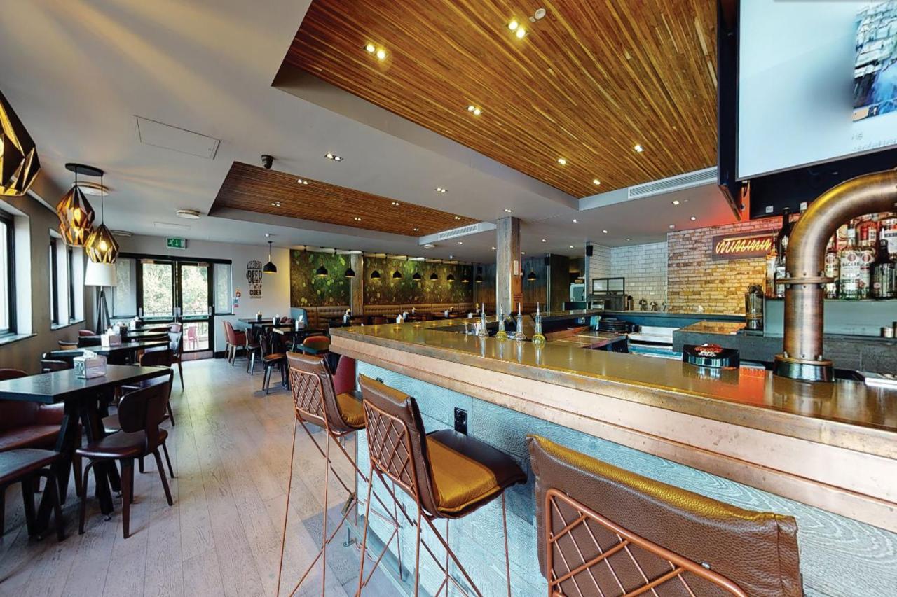 Village Hotel Coventry Exterior photo
